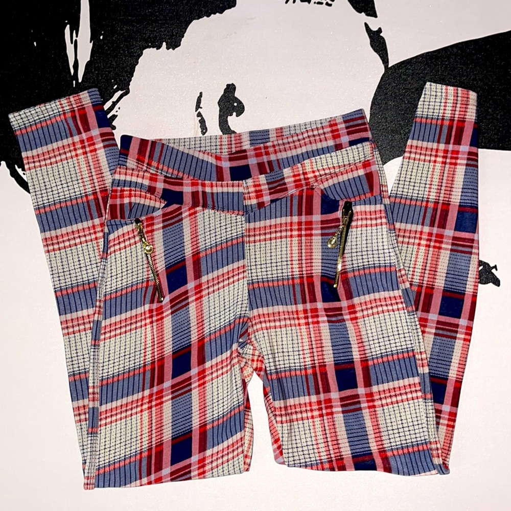 For You| Red Checkered High Waist Leggings. Elastic waistband. Side pockets.